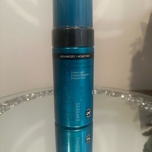 St. Tropez Self Tan Express Mousse - Vibrant Blue